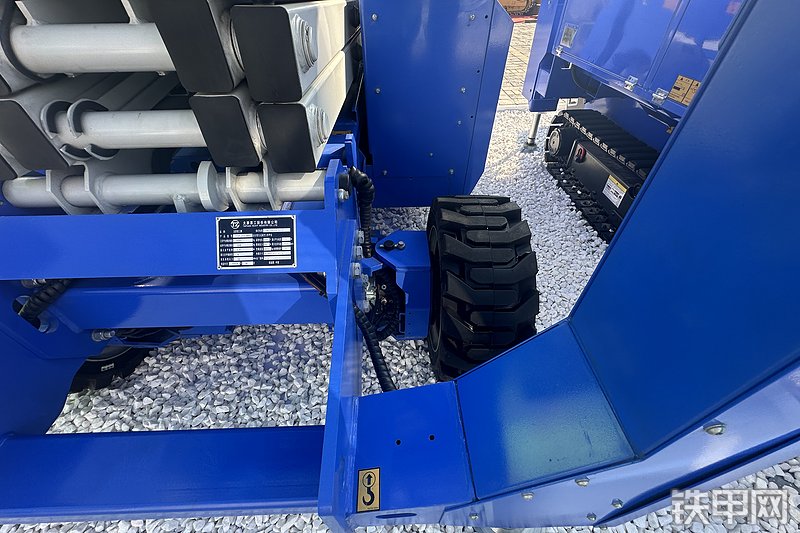 太重集团TZP J1218RT高空作业机械整机外观