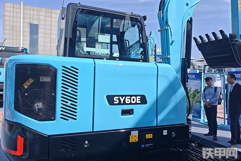 三一重工SY60E挖掘机整机外观