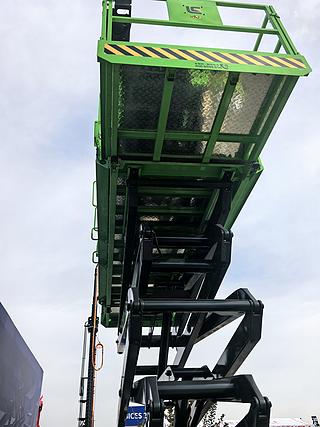 柳工LS1623ERT越野高空作业机械整机外观