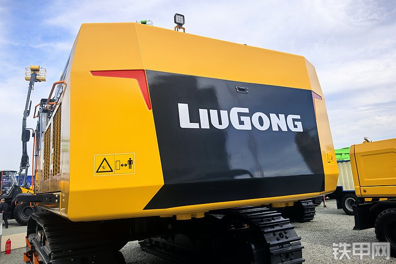 柳工975FMAX挖掘机整机外观