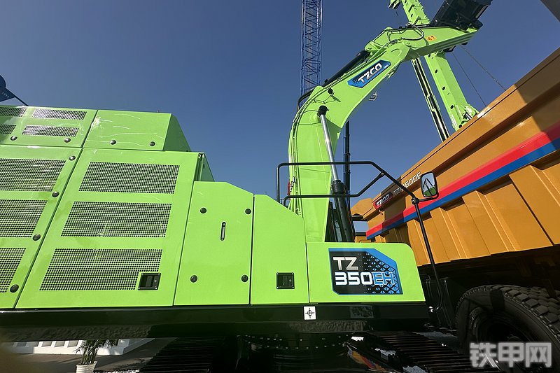 太重集团TZ350EH挖掘机整机外观