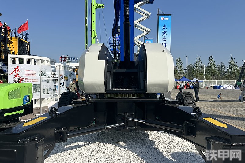 太重集团TZPZ60HEF-L高空作业机械整机外观