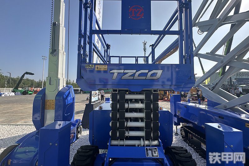 太重集团TZP J1218RT高空作业机械整机外观