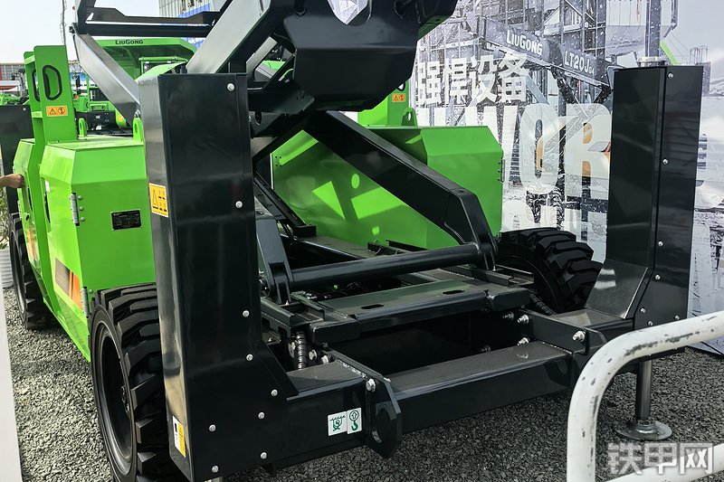 柳工LS1623ERT越野高空作业机械整机外观