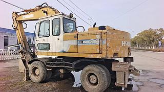 現(xiàn)代 P200W-2 挖掘機圖片