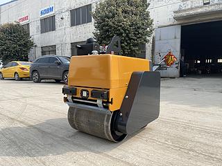 思拓瑞克SVH60M压路机