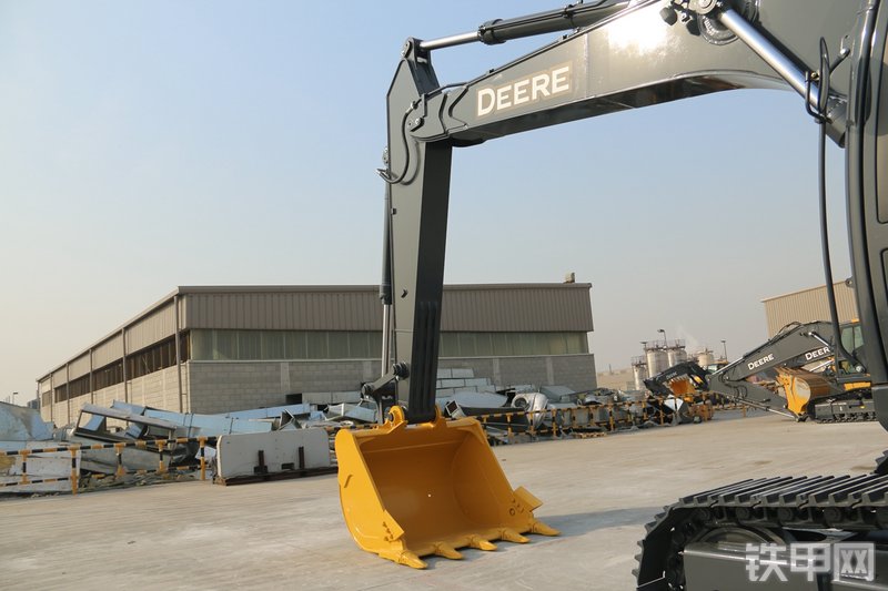 约翰迪尔E360LC挖掘机局部