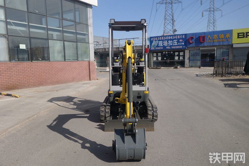 威克诺森EZ17挖掘机整机外观