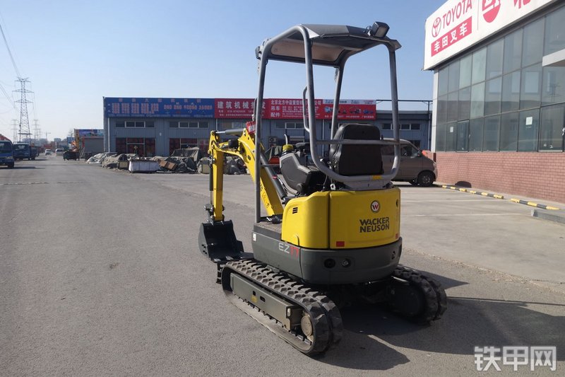 威克诺森EZ17挖掘机整机外观