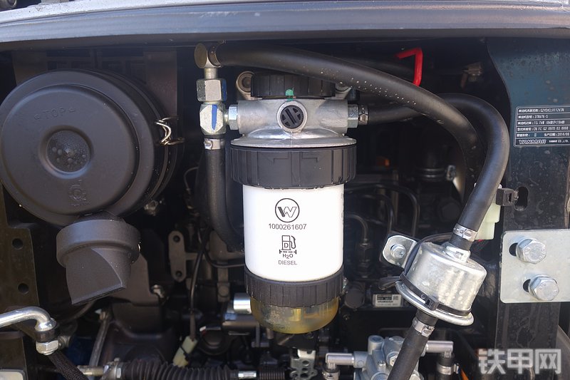 威克诺森EZ17挖掘机局部