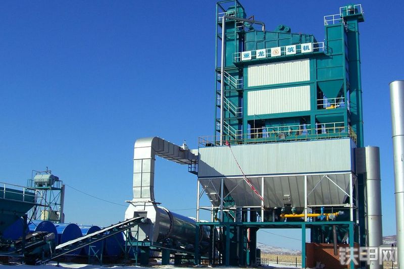 亚龙筑机HXB2000沥青搅拌站整机外观