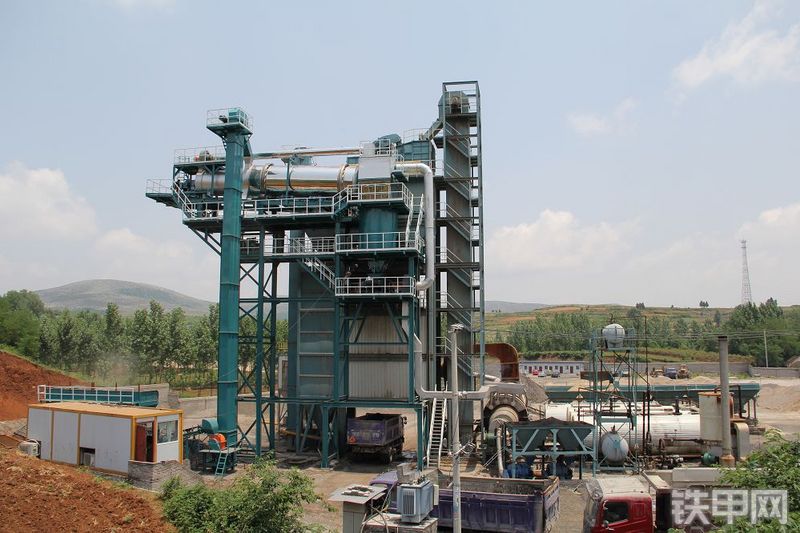 亚龙筑机RAP600沥青搅拌站整机外观