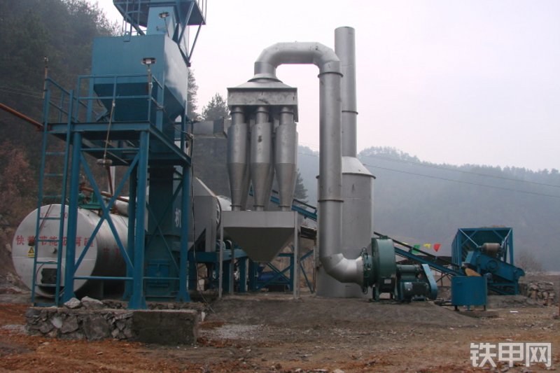 亚龙筑机DHB10沥青搅拌站整机外观