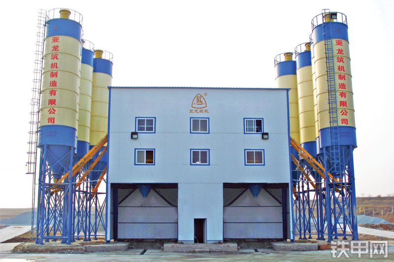 亚龙筑机HZS90混凝土搅拌站整机外观