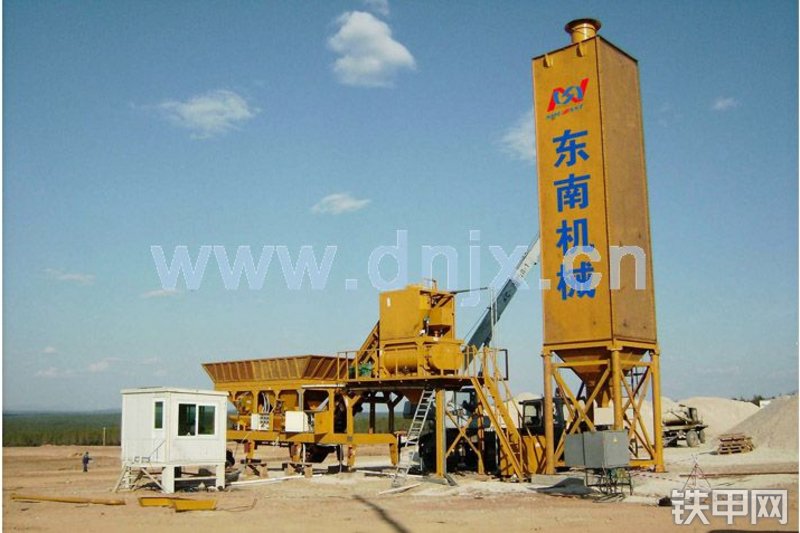 东南机械YHZS35混凝土搅拌站整机外观