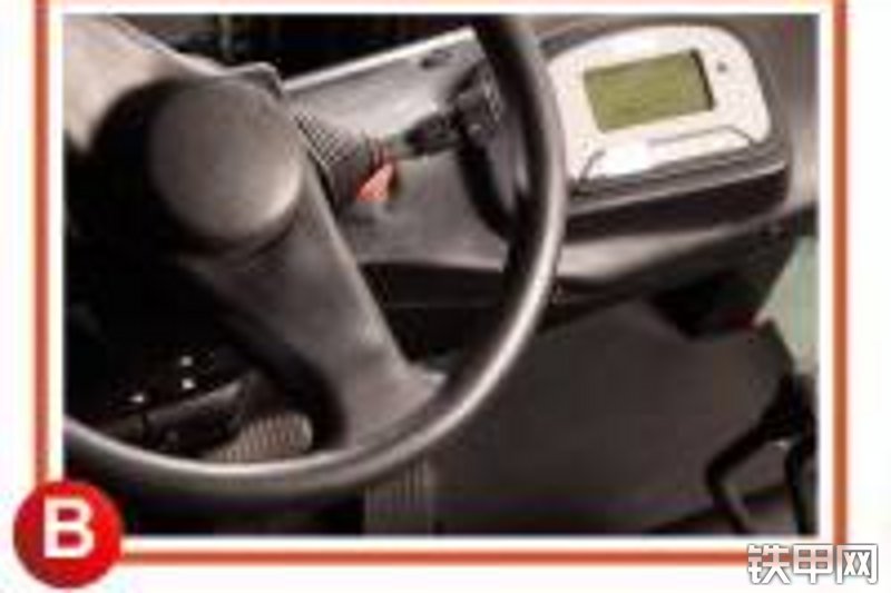 诺力FE4F16叉车局部