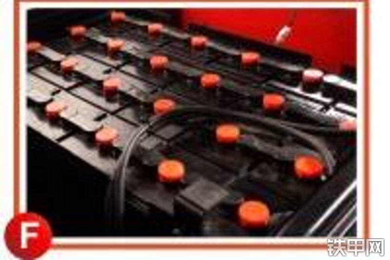 诺力FE4F16叉车局部