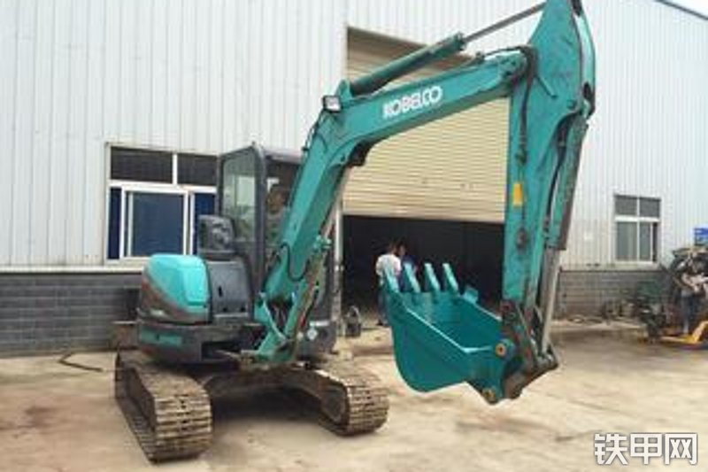 神钢sk55sr-3履带式挖掘机