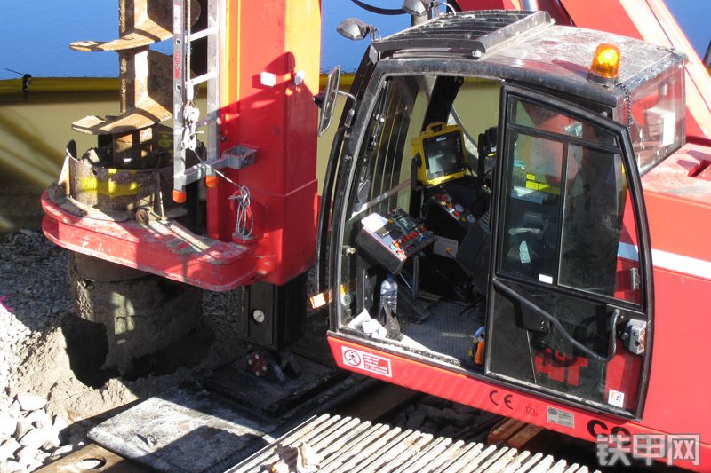 迈特HR260旋挖钻整机外观