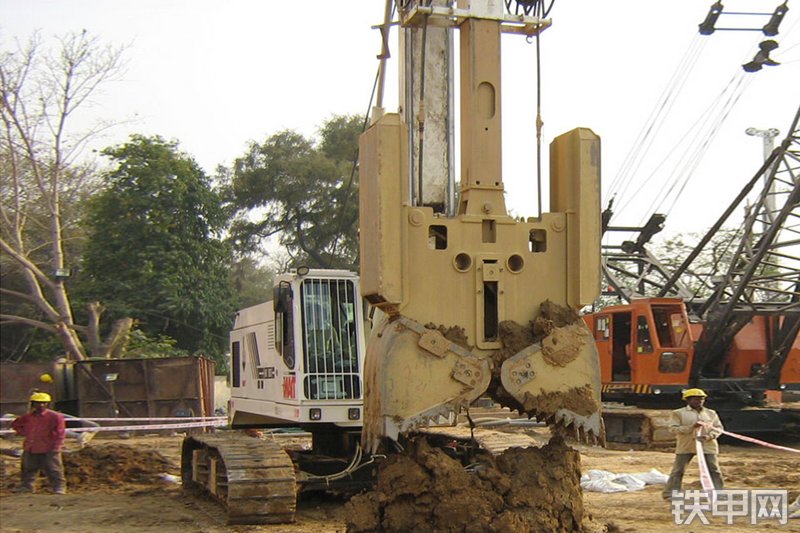 迈特HR230旋挖钻整机外观