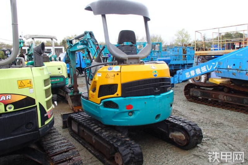 久保田U-30-5挖掘机整机外观