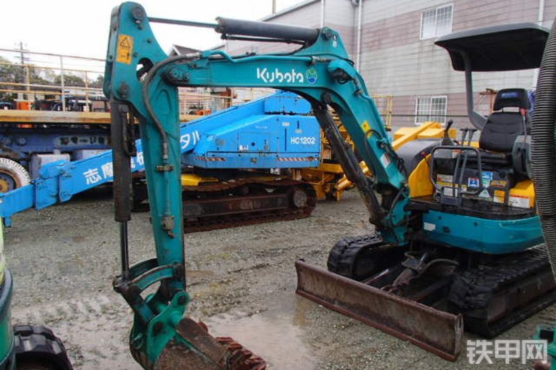 久保田u-30-5履带式挖掘机