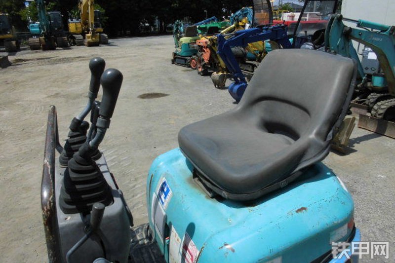 久保田U-10-3Alpha挖掘机局部