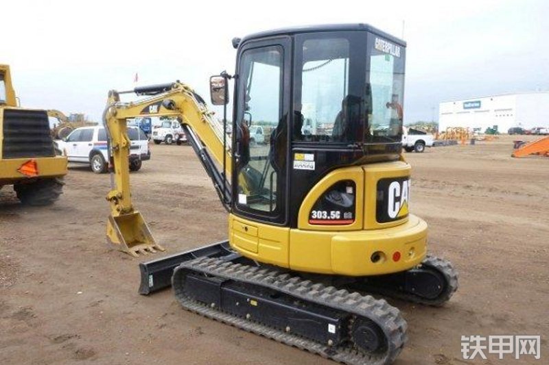 卡特彼勒3035ccr履带式挖掘机