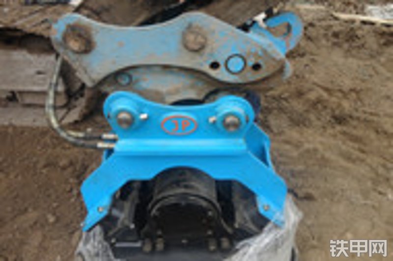 烟台金浦JPH03振动夯整机外观