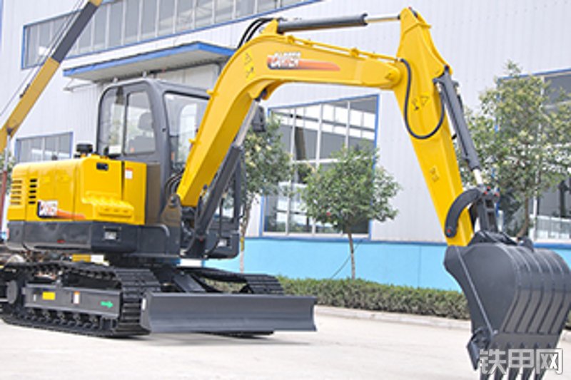 卡特重工CT65-8A挖掘机整机外观