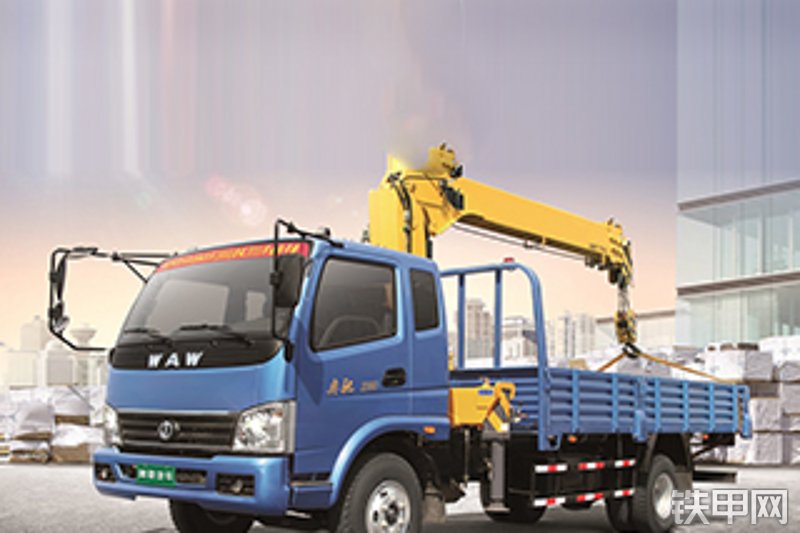 奥驰汽车2000起重机整机外观