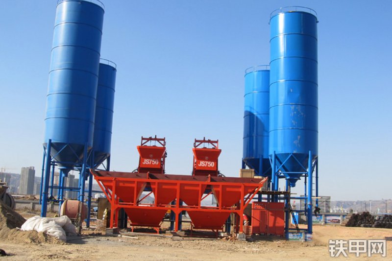 波特重工2JS750混凝土搅拌站整机外观