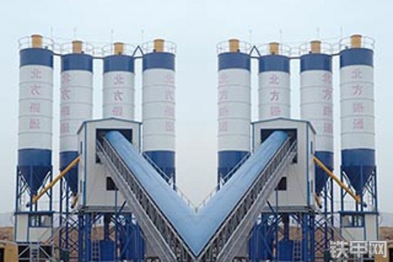 北方路通HZS75混凝土搅拌站整机外观