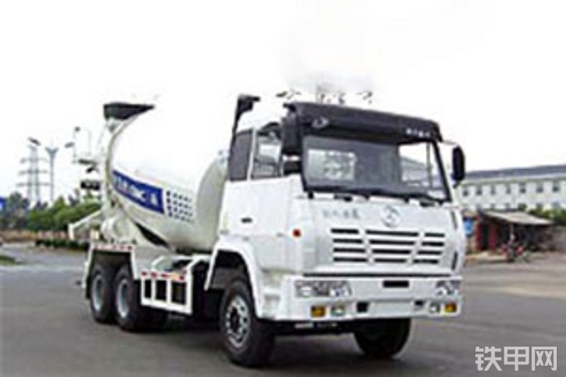 成龙威SX5255GJBUR384搅拌运输车整机外观