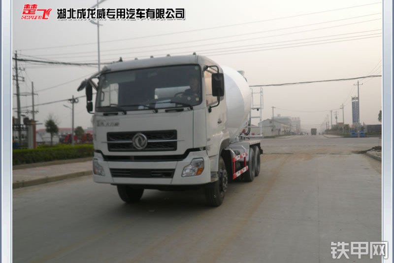 成龙威CLQ5251GJBA1搅拌运输车整机外观