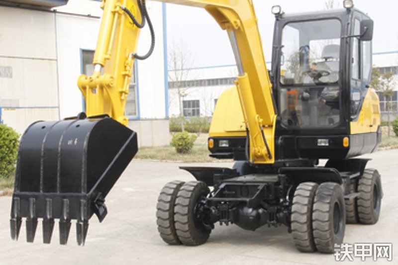 恒特重工HTL65-8挖掘机整机外观