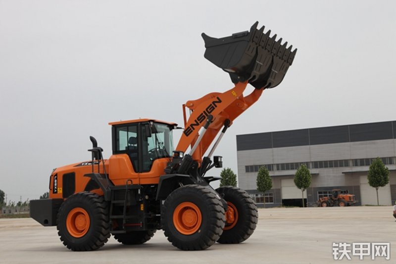 英轩重工YX657装载机整机外观