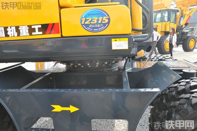 国机重工GEL90H挖掘机局部