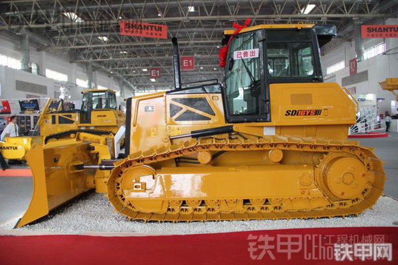 山推SD16YS推土机整机外观