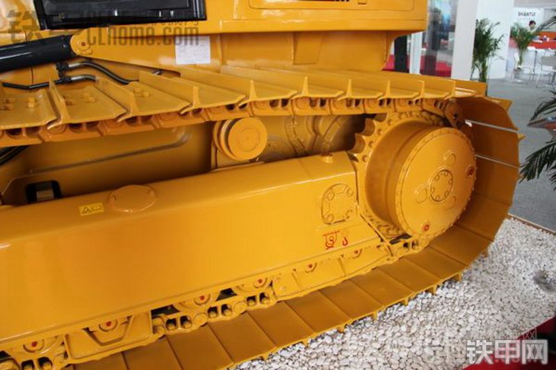 山推SD16YS推土机局部