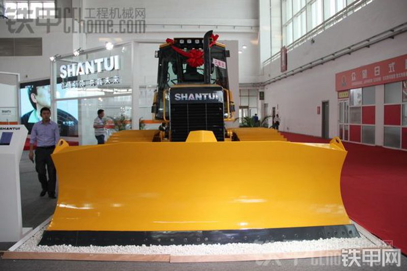 山推SD16YS推土机整机外观