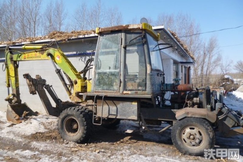 犀牛重工xn110轮式挖掘机