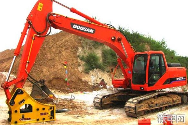 广韩机械GHB2000破碎锤整机外观