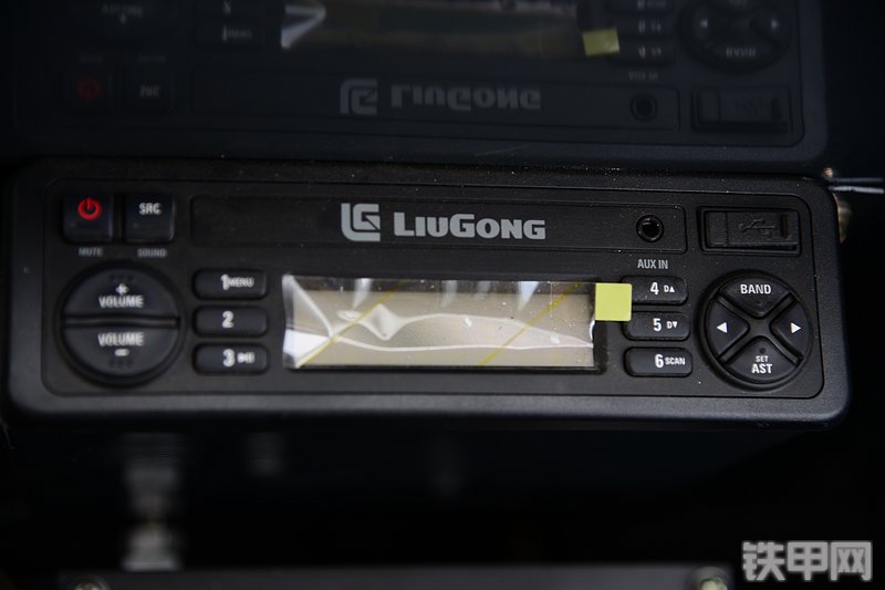 柳工CLG9045D挖掘机局部