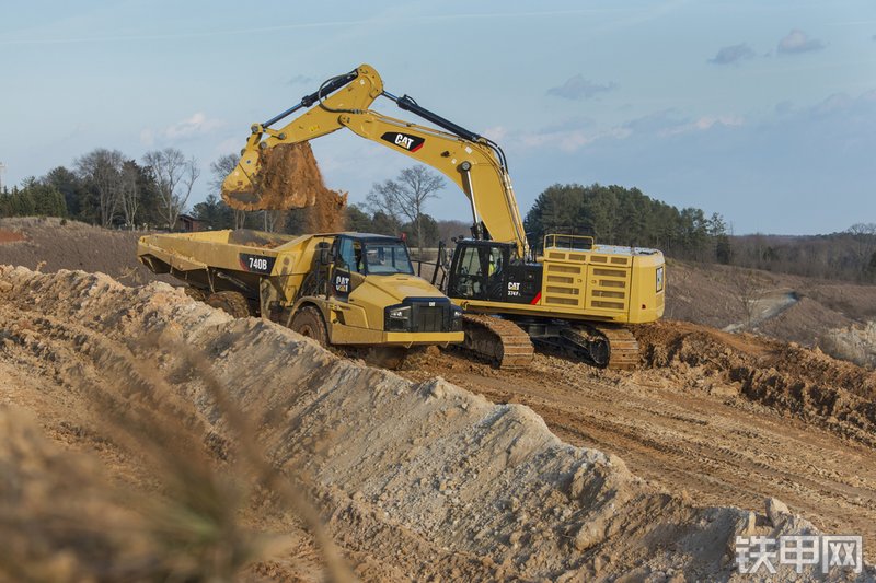 卡特彼勒374fl液压挖掘机图片大全_卡特374fl整机外观照片-铁甲工程