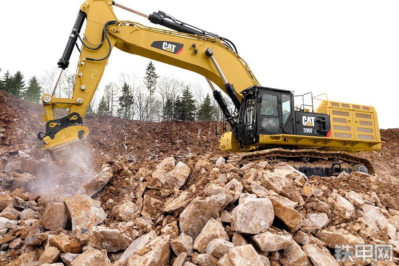 卡特彼勒CAT®390F L 液压挖掘机整机外观