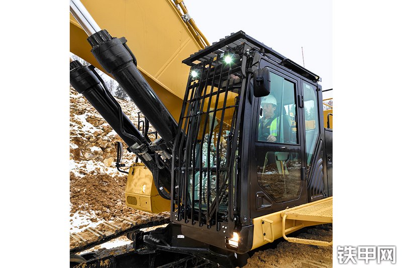 卡特彼勒CAT®390F L 液压挖掘机局部