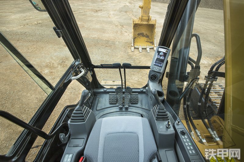 卡特彼勒336D2-XE液压挖掘机局部