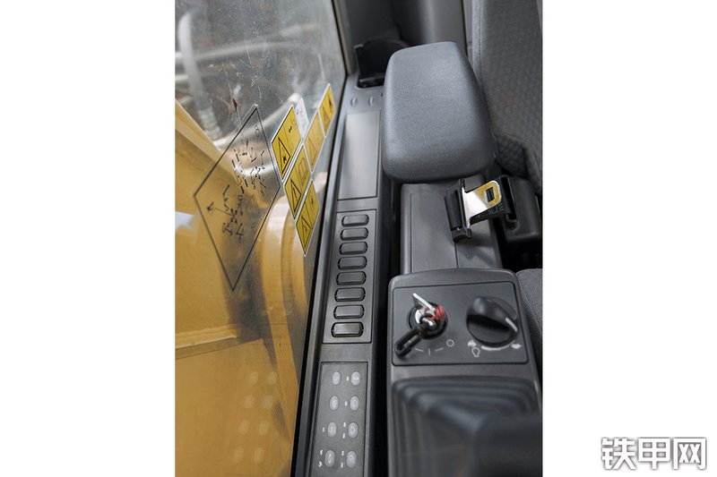 卡特彼勒349D2液压挖掘机局部