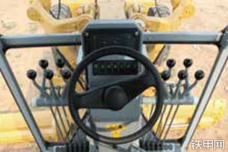 山工SEM921平地机整机外观